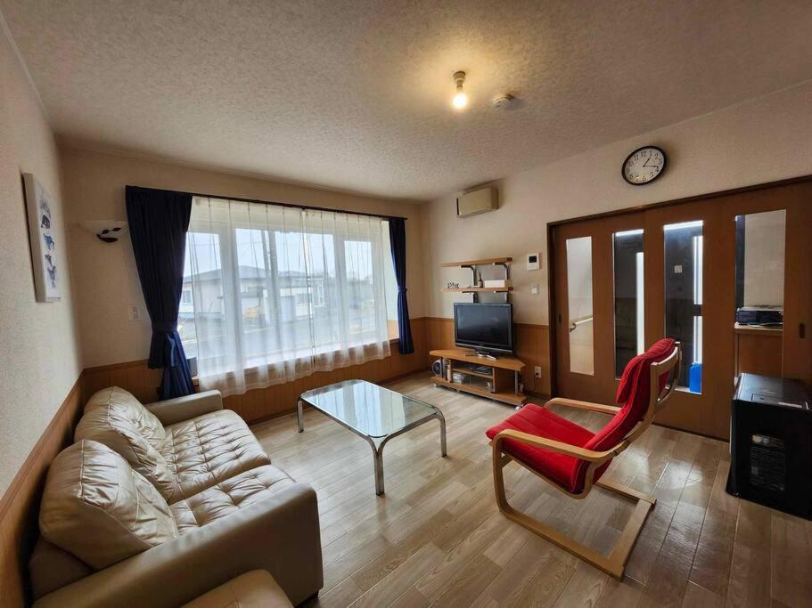 蒼い家温泉付貸別荘cozy Blue House Onsen Hot Spring 白老町 エクステリア 写真
